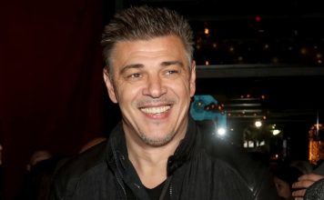 Posle razvoda ljubila OVOG POZNATOG I MLAĐEG GLUMCA! Evo kako danas izgleda prelepa Vesna, bivša žena Save Miloševića (FOTO)