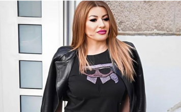Ko bi joj dao 48 godina? Viki Miljković u nikad kraćem šorcu, pogledajte te noge, ma ona je najbolja na estradi!