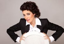 Sin Doris Dragović lep je na mamu: Gledali ste ga u spotovima, a niste znali ko mu je majka! Upoznajte Bornu (FOTO)