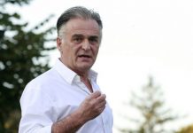 Izdala me je i UNIŠTILA našu porodicu: Pogledajte kako izgleda prva supruga Branislava Lečića i sa kim je PREVARILA slavnog glumca (FOTO)