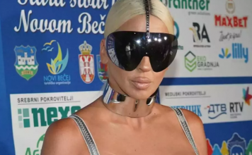 Posle Nike i Atina Tošić napravila promenu: Karleušina starija ćerka izgleda kao zvezda tinejdžerskih filmova FOTO