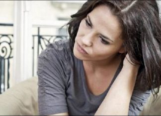 SAHRANILA MUŽA I OSTALA SAMA S 4 SINA, A ONDA JE PALA NA ŠARM SVEKRA: Udala se za njega, pa usledio ŠOKANTAN PREOKRET