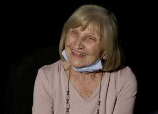 DA LI JE MOGUĆE DA OVDE ŽIVI MIRA BANJAC? U dom VELIKE GLUMICE retko ko može da PROVIRI, evo kako zapravo izgleda