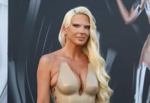 KRALJEVSKI APARTMAN PUN RUŽA OD PODA DO PLAFONA, NA SEDIŠTU TELEFON OD KRISTALA: Na ovog MOĆNIKA je pala Jelena Karleuša