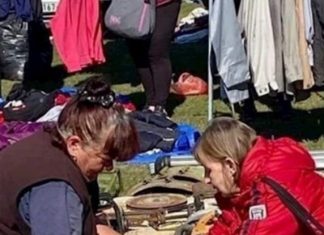 HIT SA SRPSKOG BUVLJAKA – ova fotografija postala viralna radi ove dvije žene koje su radila nešto nevjerovatno