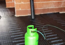 Gradi kuću trokatnicu i šokirao se: “U BiH nema više majstora za 100 KM, sad traže 100 eura dnevnicu, plus hranu!”