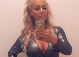 AU KAKVA BOMBA: Selma Bajrami u petoj deceniji pokazala izvajano tijelo: Sve puca na njoj, nije za one sa slabim srcem (FOTO)