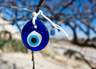 DA LI STE IKAD IMALI “FATIMINO OKO”? OTKRILI SMO ŠTA STVARNO ZNAČI – NIJE ONO ŠTO SVI MISLE..