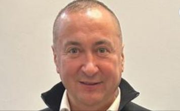 Popularni ĐANI snimljen ponovo kako žvali muškarca – pa kude ovaj svijet, šta je ovo