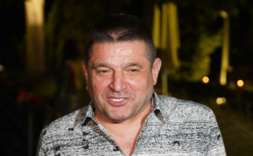 SUPRUGA BAJE MALOG KNINDŽE je prava BOMBA: Rodila mu decu, i dalje ga ljubi, a mnogi se pitaju GDE NJEGA BAŠ