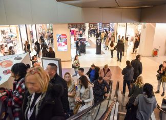 NOVI UŽASAN TREND U TRŽNIM CENTRIMA: Beograđani zgroženi zbog tinejdžera! “Ovo prevazilazi sve mjere” SRAMOTNO! (FOTO)