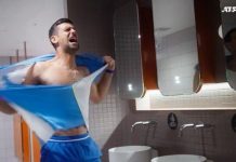 ĐOKOVIĆA nikad nismo vidjeli u ovom izdanju do sad – cepa majicu u toaletu: Dosad neviđeni snimak zbunio milione navijača