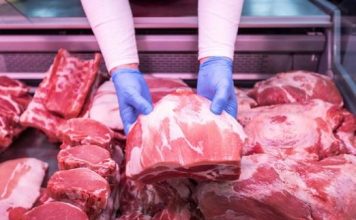 “ZBOG OVOGA SAM I DAO OTKAZ” Bivši mesar otkrio sve trikove kako varaju kupce u mesarama – “Šef objekta stavlja sebi bonus u džep”