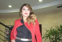 Izbacila grudi, sramoti svoje unuke – Neda u sedmoj deceniji pokazala svoje tijelo u bikiniju