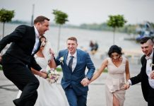 KUM NA SVADBI ČASTIO MUZIKU DO IZNEMOGLOSTI, A ONDA SE NEVIĐENO OSRAMOTIO! Mladenci u šoku: “Moglo je i gore da bude!” Pukla bruka