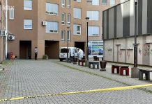 STRAVIČAN ZLOČIN U TUZLI: Muškarac(34) zaklao suprugu i dvoje maloljetne djece SJEKIROM a zatim izvršio samoubistvo skokom sa zgrade