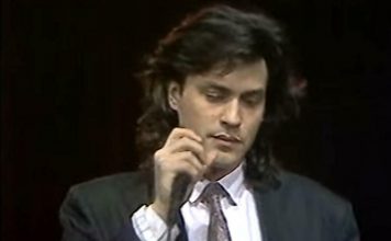 Zavodio je dame širom stare Juge, a srce mu je osvojila Lokica Stefanović: Evo kako danas izgleda čuveni muzičar (FOTO)