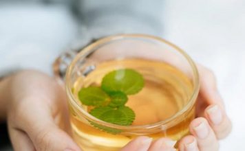 “REKLI SU MI DA NIKADA NEĆU OSTATI TRUDNA, A ONDA SAM ČULA ZA OVAJ ČAJ I SADA OČEKUJEM PRVU BEBU, SVAKA ŽENA TREBA ZNATI ZA OVU TRAVU!”