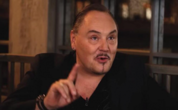 Naš pevač ostavio ženu jer nije htela da kuva: Posle 17 godina braka, zamenio je atraktivnom plavušom