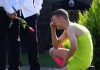 Na sahranu najboljeg prijatelja došao u zelenoj haljini: Na mrežama ga razapeli, a zbog njegovog razloga će vam zastati knedla u grlu