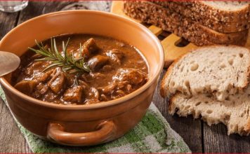 ČUVENI KUHAR OTKRIO RECEPT ZA PRAVI GULAŠ: Zbog 1 sastojka meso bude mekano kao duša, a saft