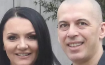 Topalkova supruga više ne liči na sebe, BRUKA PORODICU: Zbog estetskih intervencija postala je kćerkina kopija