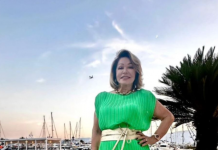 Haos na mrežama zbog fotke Nede Ukraden (74) u kupaćem: Skinula se i pokazala star0 tijelo – koža visi, noge naborane, ogavno