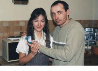 Pero iz Priboja platio Albanku 3000€: Ni sliku joj nije video, a kad je stigla desio se skandal, pokajao se za sve pare