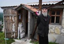 Kada vam neka osoba čini zlo i nanosi vam veliku bol, uradite samo ovu stvar i ponovo ćete naći svoj put ka sreći: Moćan savet monaha sa Svete Gore