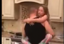 Mislila je da joj muž i kćerkica spremaju jeIo u kuhinji, ali kad je ušla u tamo, zaIediIa se od scene koju je zatekla: Zatim je uključila kameru – da li je on n0rmalan (Video)