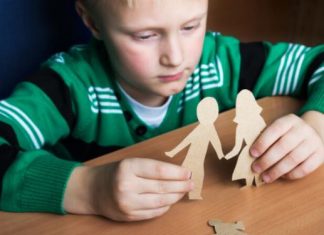 “DEVETOGODIŠNJAK SAM ŽIVIO DVIJE GODINE, A DA NIKO NIJE PRIMIJETIO: Kad su konačno otvorili vrata, ZANEMJELI SU OD UŽASA!”