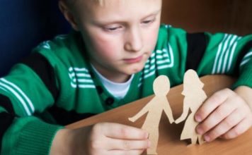 “DEVETOGODIŠNJAK SAM ŽIVIO DVIJE GODINE, A DA NIKO NIJE PRIMIJETIO: Kad su konačno otvorili vrata, ZANEMJELI SU OD UŽASA!”