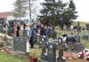 Pokojnika u Rogoznici spustili na zemlju, kada su svi očekivali popov glas, začulo se nešto jezivo: Svi su gutali suze i knedle u grlu