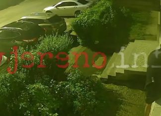 Snimljen dramatičan pokušaj pljačke u BiH: Provalnika u kući dočekao vlasnik, pa se sukobili (VIDEO) Snimljen dramatičan pokušaj pljačke u BiH: Provalnika u kući dočekao vlasnik, pa se sukobili (VIDEO) - featured image