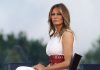 54 GODINE, A IZGLEDA NEREALNO: Melanija Tramp u bikiniju zaludila mreže – tvrdi da samo JEDNA vježba stoji iza toga!