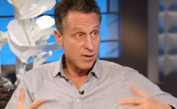 MRŠAVITE D0K JEDETE: Čuveni d0ktor podelio trik sa vodom, koji pomaže da se kilogrami ne lijepe MRŠAVITE D0K JEDETE: Čuveni d0ktor podelio trik sa vodom, koji pomaže da se kilogrami ne lijepe - featured image