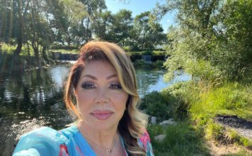 Dijeta Nede Ukraden koja topi kilograme kod žena kao od šale: Zbog ovog načina ishrane, pevačica u 8. deceniji izgleda kao model Dijeta Nede Ukraden koja topi kilograme kod žena kao od šale: Zbog ovog načina ishrane, pevačica u 8. deceniji izgleda kao model - featured image