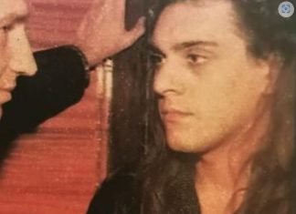Harao je estradnom scenom 80-ih i bio najpoželjniji pevač u Jugoslaviji: Nestao je na vrhuncu slave, a evo gde je danas i kako izgleda Harao je estradnom scenom 80-ih i bio najpoželjniji pevač u Jugoslaviji: Nestao je na vrhuncu slave, a evo gde je danas i kako izgleda - featured image