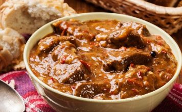 Umesto vode u gulaš dodajte ovu namirnicu i biće daleko ukusniji: Uspeva čak i početnicima Umesto vode u gulaš dodajte ovu namirnicu i biće daleko ukusniji: Uspeva čak i početnicima - featured image