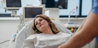 Onkolog upozorava: Ovaj ‘tihi’ simptom raka crijeva mnogi ignorišu Onkolog upozorava: Ovaj 'tihi' simptom raka crijeva mnogi ignorišu - featured image