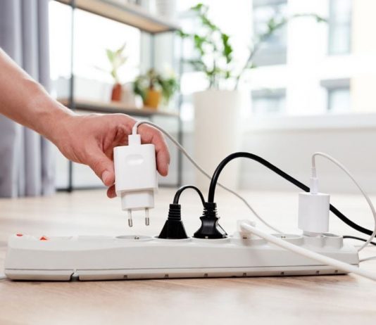 Budite oprezni da ne bi došlo do požara: Ovi uređaji ne smiju da se uključuju u produžni kabl Budite oprezni da ne bi došlo do požara: Ovi uređaji ne smiju da se uključuju u produžni kabl - featured image