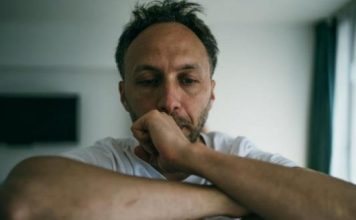 “Advokat sam za razvode već 27 godina: Ako par kaže ovu frazu – ja znam da im pomoći nema, njihov brak je uništen zauvek” "Advokat sam za razvode već 27 godina: Ako par kaže ovu frazu - ja znam da im pomoći nema, njihov brak je uništen zauvek" - featured image