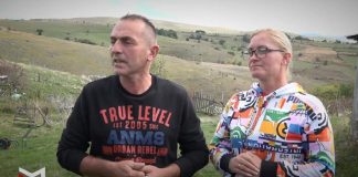 Milanko se oženio Albankom posle 8 dana poznanstva: Roza došla u najhladnije srpsko selo, sada imaju troje dece, a jednu stvar joj muž nikako ne dozvoljava Milanko se oženio Albankom posle 8 dana poznanstva: Roza došla u najhladnije srpsko selo, sada imaju troje dece, a jednu stvar joj muž nikako ne dozvoljava - featured image