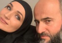 Udovica Muamera Zukorlića objavila je jednu od njegovih poslednjih fotografija: “Rekao mi je ‘slikaj me’, umro je posle nekoliko meseci” Udovica Muamera Zukorlića objavila je jednu od njegovih poslednjih fotografija: “Rekao mi je ‘slikaj me’, umro je posle nekoliko meseci” - featured image