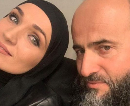 Udovica Muamera Zukorlića objavila je jednu od njegovih poslednjih fotografija: “Rekao mi je ‘slikaj me’, umro je posle nekoliko meseci” Udovica Muamera Zukorlića objavila je jednu od njegovih poslednjih fotografija: “Rekao mi je ‘slikaj me’, umro je posle nekoliko meseci” - featured image