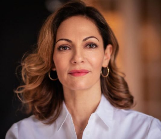 6 stvari o kojima ne treba razgovarati sa kolegama na poslu: Teme o kojima se ne priča izvan kuće 6 stvari o kojima ne treba razgovarati sa kolegama na poslu: Teme o kojima se ne priča izvan kuće - featured image