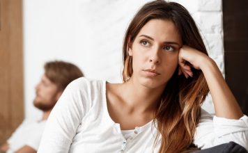 ZLO JE U TVOJOJ BLIZINI: 8 znakova da vas neka osoba ne može ‘očima smisliti’ ZLO JE U TVOJOJ BLIZINI: 8 znakova da vas neka osoba ne može ‘očima smisliti’ - featured image