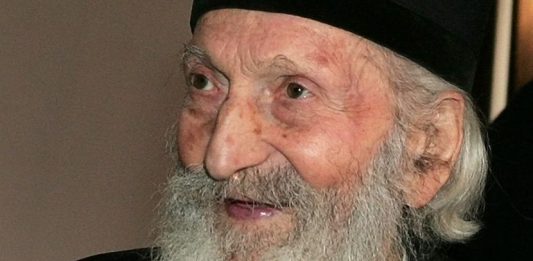 Patrijarh Pavle o najvećem zlu koje može da zadesi svaku porodicu: Kad ovo uđe u kuću, sloga i mir izlaze iz nje, a svađe, nesreća i sukobi postaju svakodnevica Patrijarh Pavle o najvećem zlu koje može da zadesi svaku porodicu: Kad ovo uđe u kuću, sloga i mir izlaze iz nje, a svađe, nesreća i sukobi postaju svakodnevica - featured image