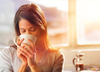 Pet jutarnjih napitaka koji pomažu u mršavljenju, a nisu kafa: Male promene za brze rezultate Pet jutarnjih napitaka koji pomažu u mršavljenju, a nisu kafa: Male promene za brze rezultate - featured image