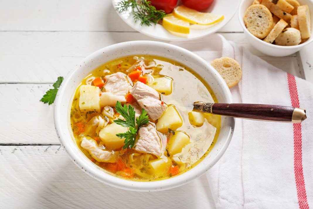 Penicilin supa: Jača imunitet i prirodno štiti od virusa u sezoni prehlade i gripa - featured image Penicilin supa: Jača imunitet i prirodno štiti od virusa u sezoni prehlade i gripa - featured image